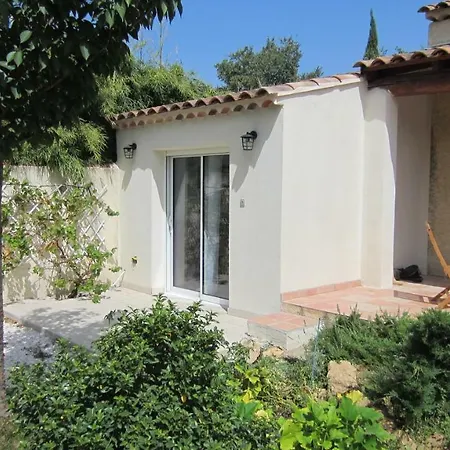 Studio A Grans Exterior photo